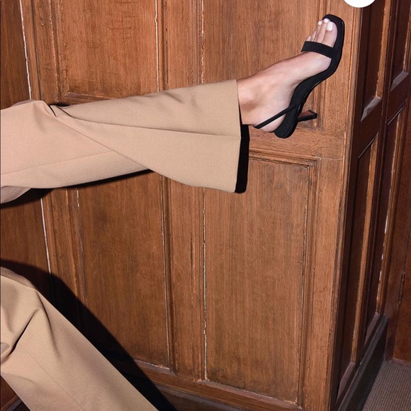 Zara Shoes - Zara Sling Back Kitten Heels